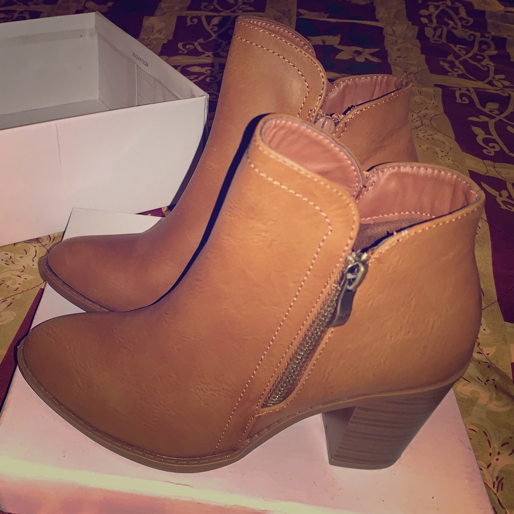Size 6 Khaki Ankle-Boots
